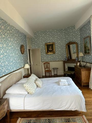 Chateau De La Chabroulie Иль Экстерьер фото