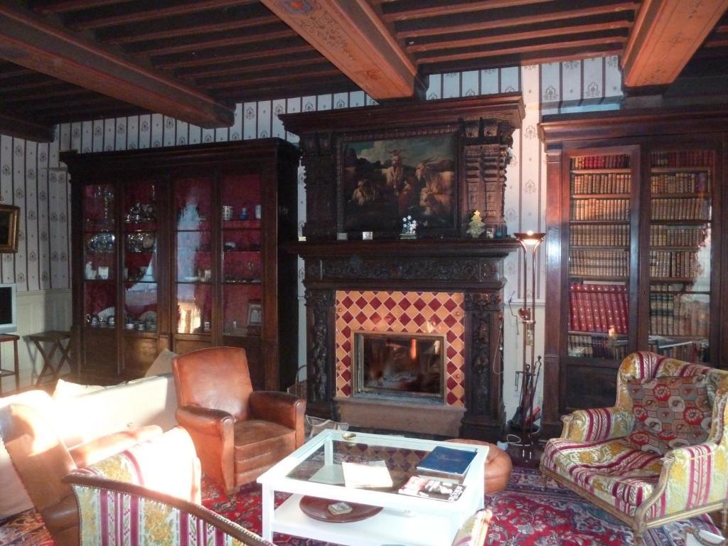 Chateau De La Chabroulie Иль Экстерьер фото