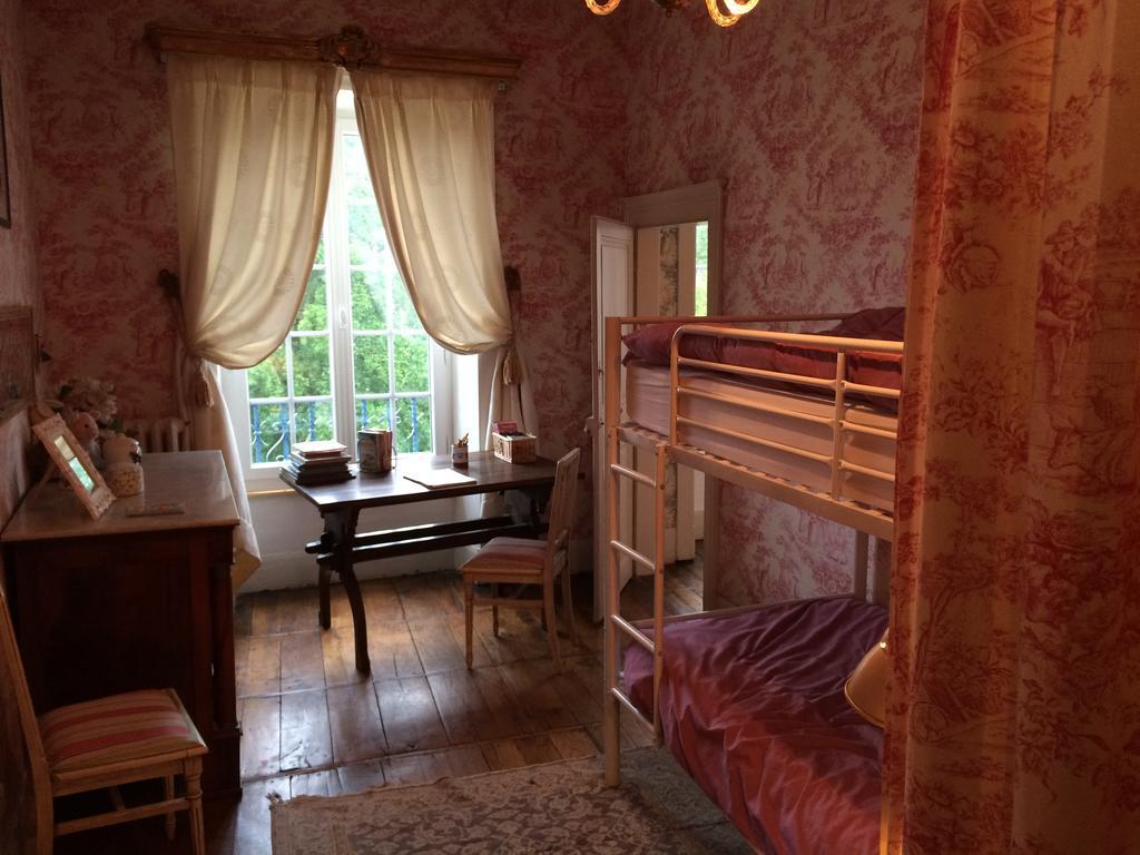 Bed and Breakfast Chateau De La Chabroulie Иль Экстерьер фото